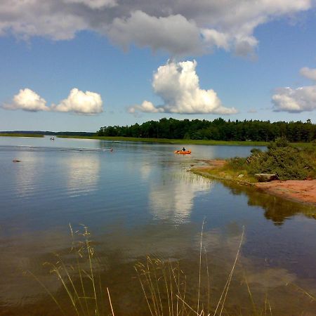 Vila Soederoe Stugby Finstrom Exteriér fotografie